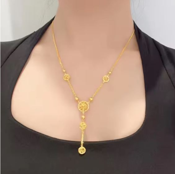 Luxury Gold Necklace for Women – Clavicle Chain, Passionate Style, Elegant Gift Jewelry